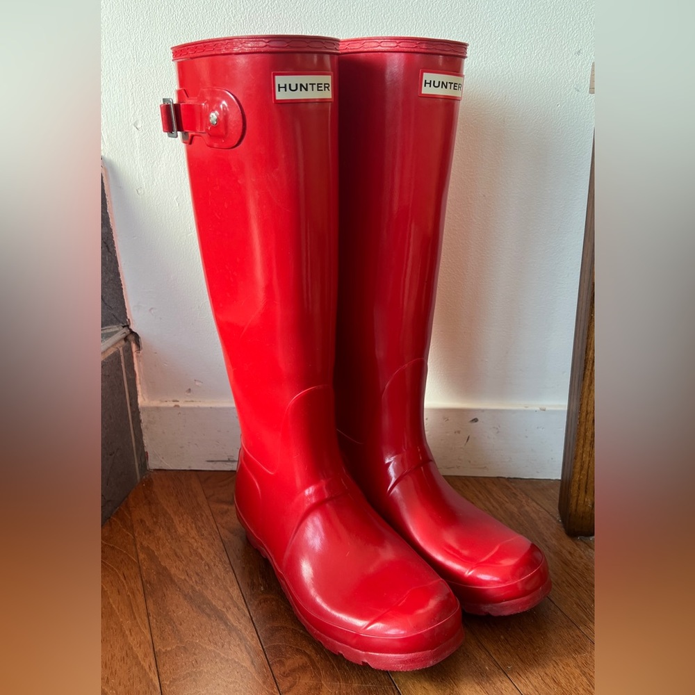 Bright Red Hunter Original Tall Gloss Rain Boots